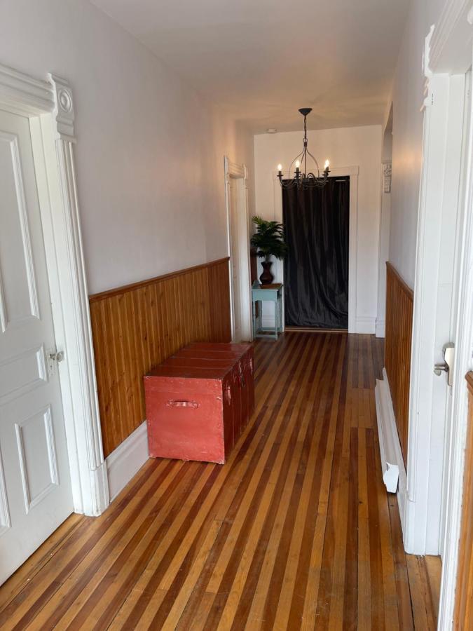 Auberge Et Bistro Namaste Lachute Экстерьер фото
