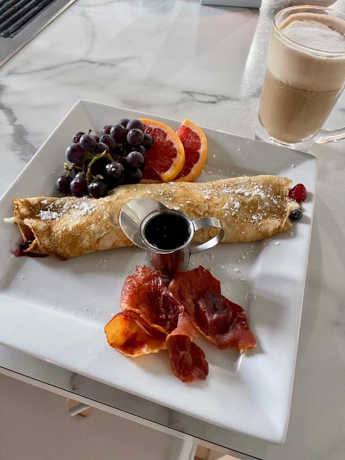 Auberge Et Bistro Namaste Lachute Экстерьер фото